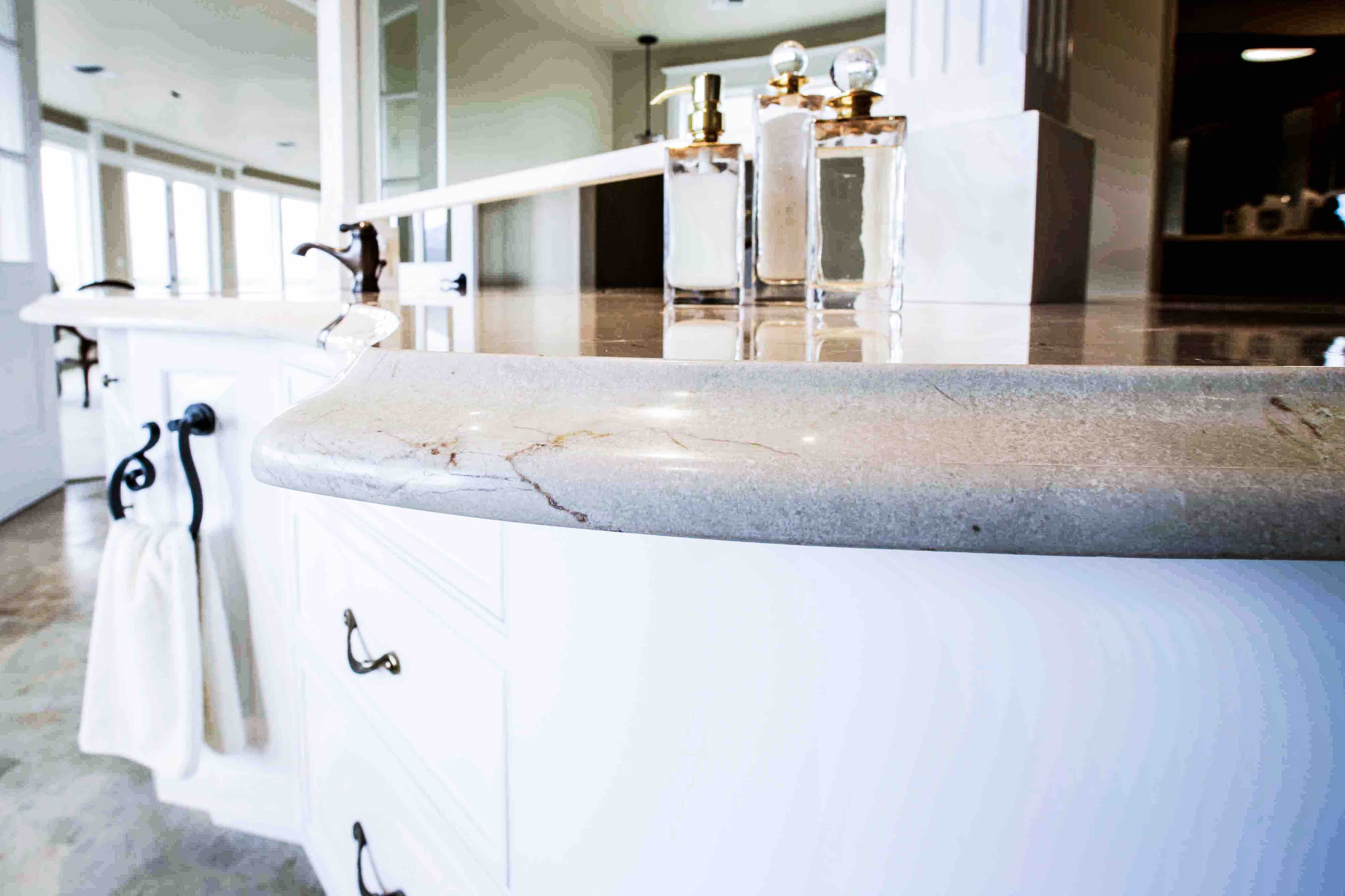 Quartz kitchen countertop